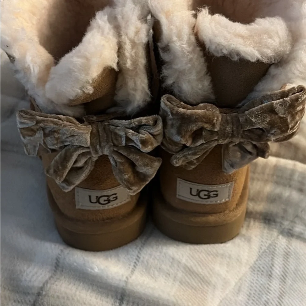 Sold - Picture 3 of 5